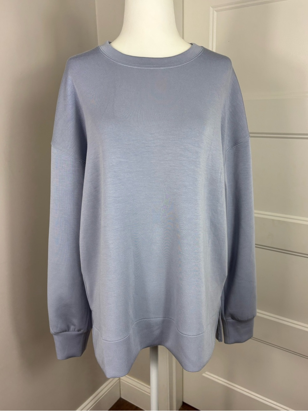 Spanx Air Essentials Crewneck Tunic Size M Himalayan Cloud